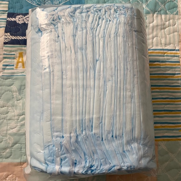 The Covidien Wings Polymer Underpads is also called the Low Air Loss Underpad - Picture 2 of 3